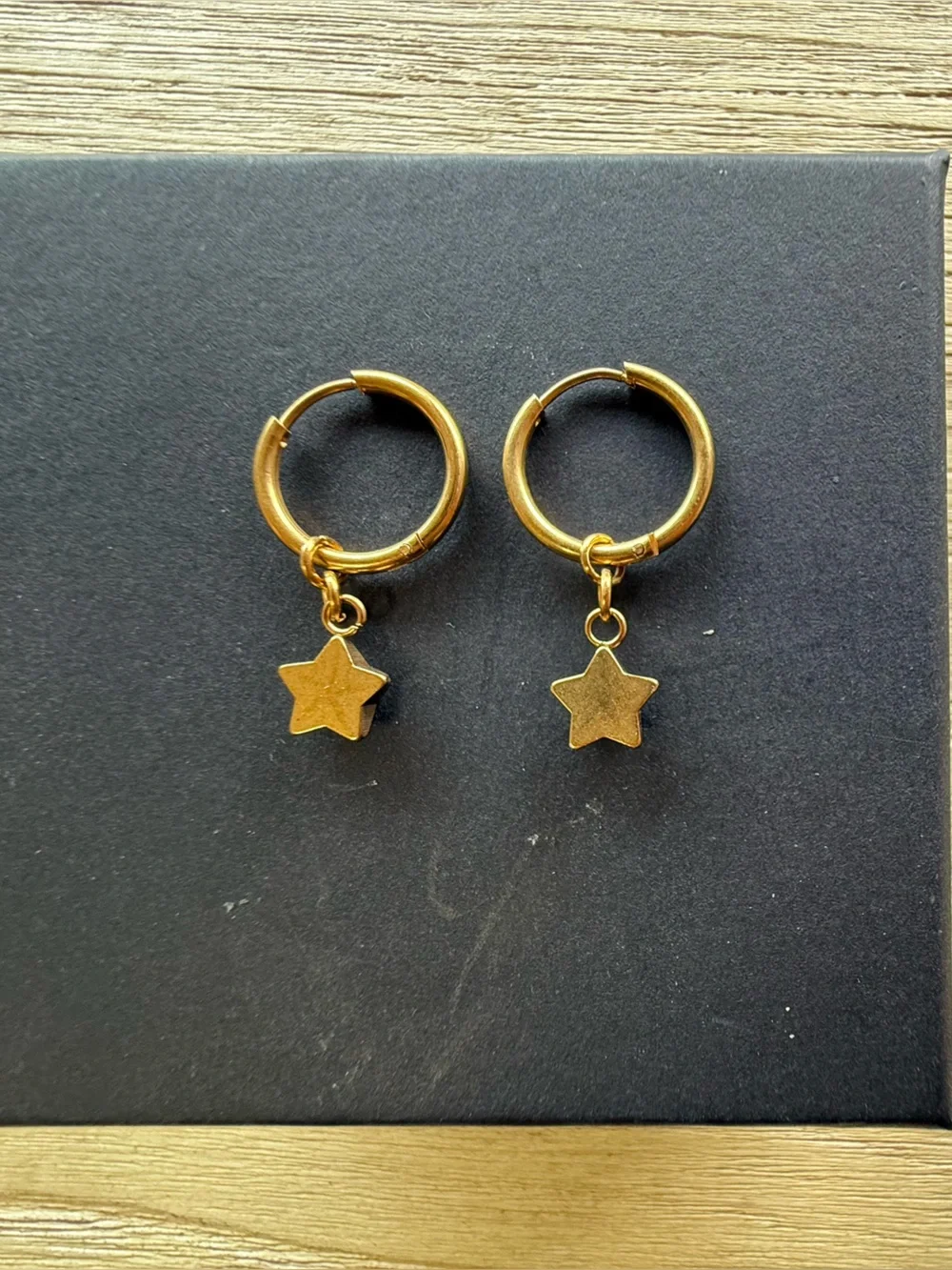 N/A delicate 14k